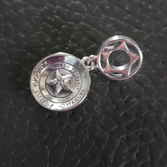 Marvel The Avengers Captain America Shield Dangle Charm - Picture 5 of 5